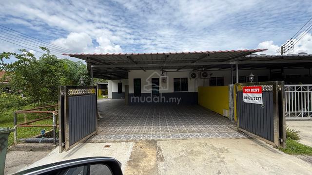 Single Storey Corner Lot, House For Rent 1