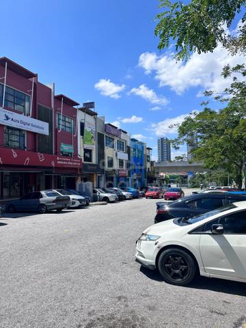3sty Shop Putra Walk, Equine Park Seri Kembangan 1