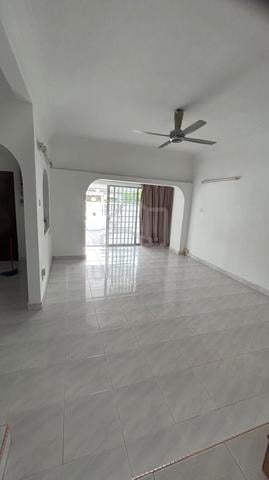 2 Storey Damansara Jaya-End Lot, Extra Side Land, Kitchen Extended 1