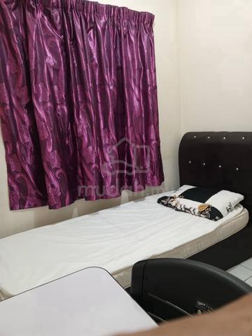 Roomstay Executive WANITA - (Bilik Sewa WANITA - SINGLE ROOM) 1