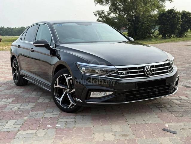 2022 Volkswagen PASSAT 2.0 R-LINE (A) - 1