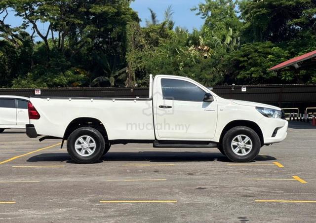2018 Toyota HILUX 2.4 MT (M) - 5