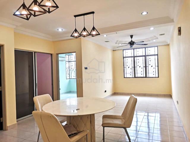 RENOVATED NON BUMI UPPER Townhousw Taragon Puteri Cheras 1
