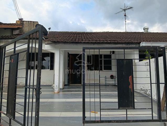 Single sty Hse@Tmn Tun Aminah, Skudai, JB 1
