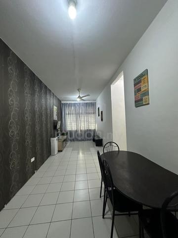 Bilik Sewa Lelaki Kemasukan Segera Di Taman Permata Apartment 1