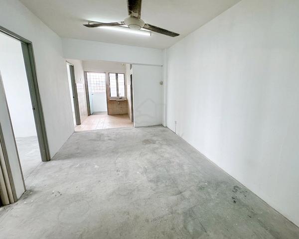 Pandan Ria Apartment (Block D) 1