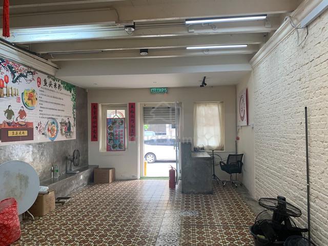 Two Storey Terrace Facing Main Road Pulau Tikus 1