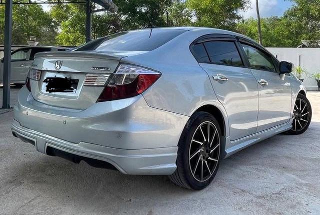 2013 Honda CIVIC 1.5 (HYBRID) (A) - 2