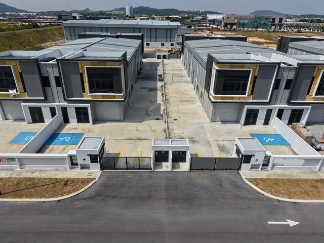 Semi Detached Cluster Factory Warehouse Central Gate Eco Business Park 1