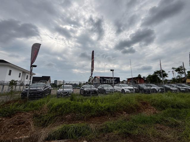 FOR RENT: Facing Main Road Tun Jugah Car Yard & Detached Office 1
