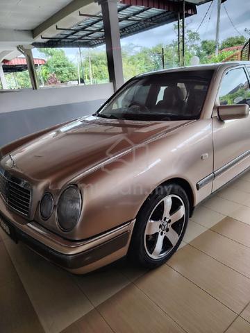 1995 Mercedes Benz 230E 2.0 W114 (M) - 1