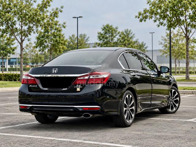 2017 Honda ACCORD 2.4 VTI-L (A) FACELIFT FULL LOAN - 4