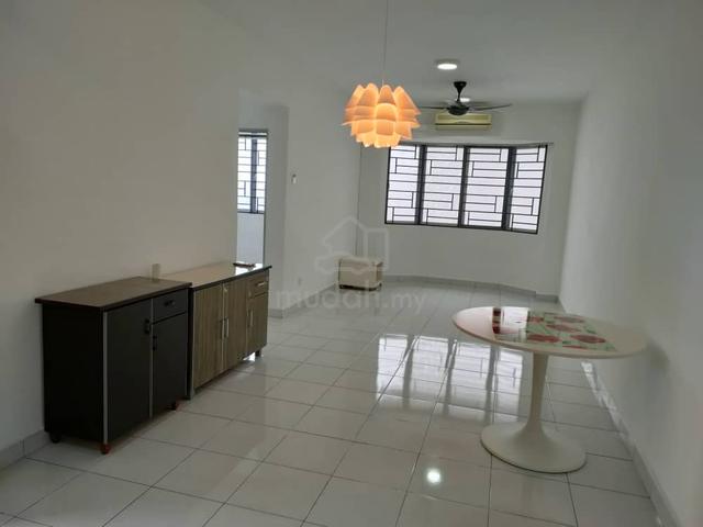 Main Place Residence 1