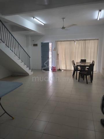 2 Storey House At Kampar For Rent 2