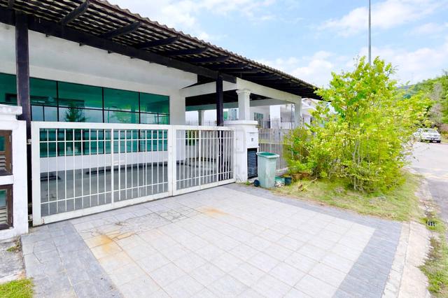 CORNER GUARDED Double Storey Terrace Taman Desa Budiman Sungai Long 1