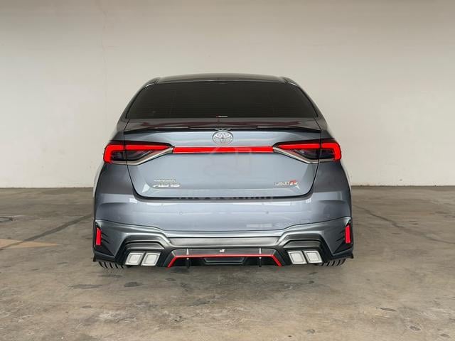 2022 Toyota COROLLA ALTIS 1.8 G (A) GR FULL LOAN - 4