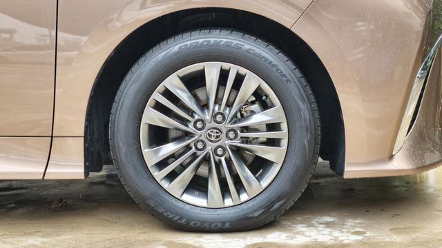 2024 Toyota Alphard 2.5 Z BASIC UNIT - GOLD COLOR - 3