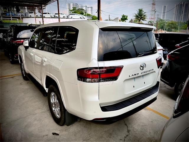 2023 Toyota LANDCRUISER 3.5 AX (A) - 4