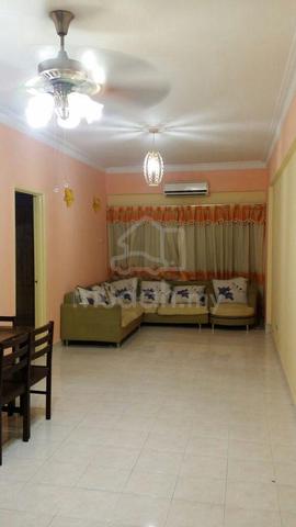 Sri Gotong Apartment 1