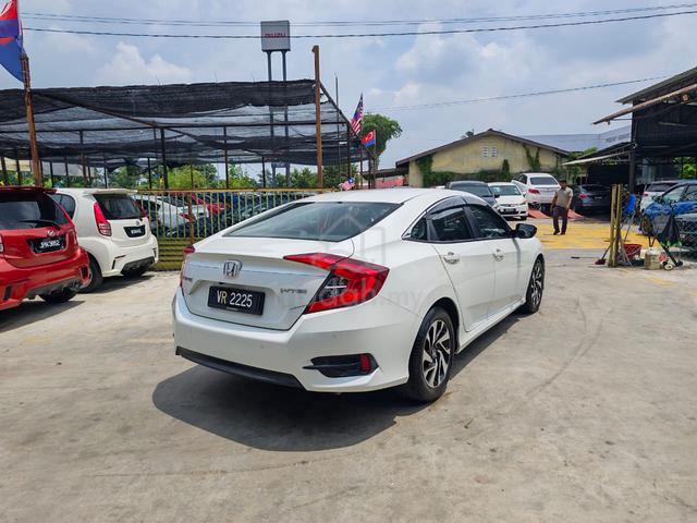 2017 Honda CIVIC FC 1.8 (AUTO) - 3