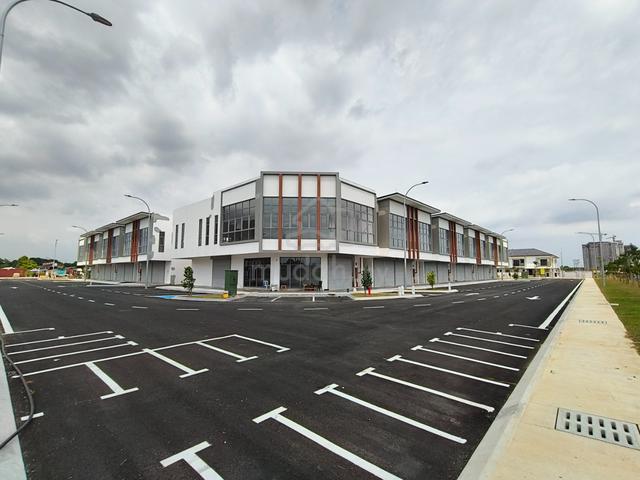 2 sty brand new shop bayu emas next to bukit tinggi klang 1