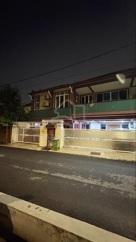 area taman maluri 1