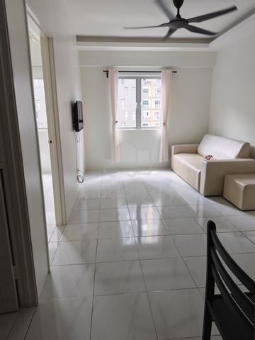 Taman bukit Erskine - room 1