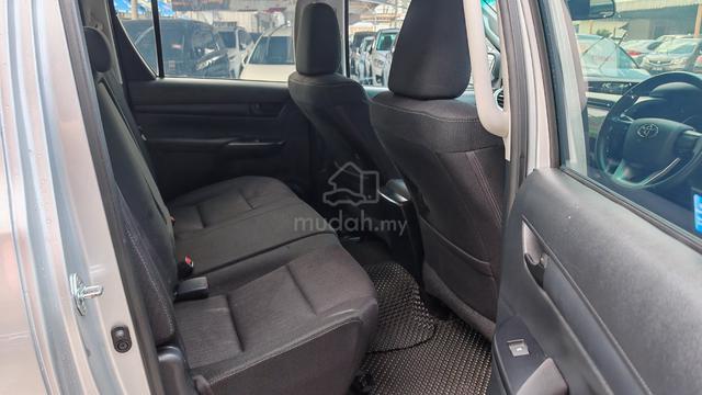  2020 Toyota  Hilux 2.4 G Auto | Silver  - 5