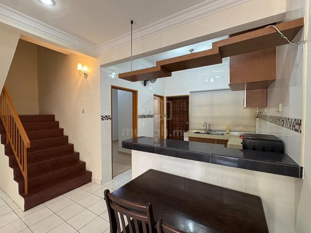 2.5 Storey House Kota Perdana Lestari Putra Permai Facing Open No Blok 1