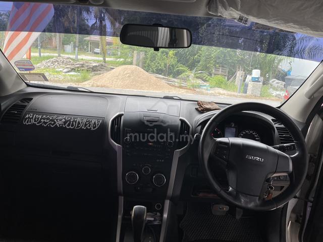 ISUZU D-Max AUTO 2.5 DIESEL - 4