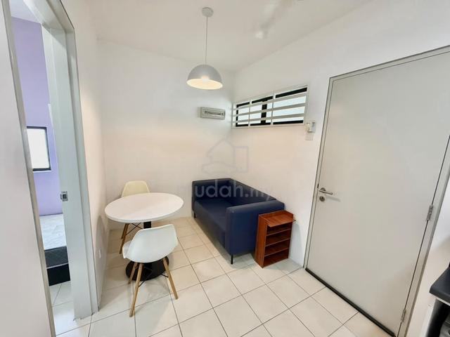 Uni Suites 1