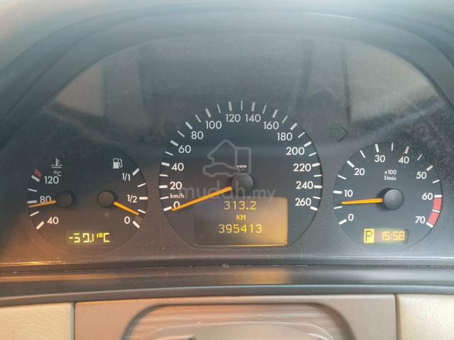 2002 Mercedes Benz E-CLASS 2.0 200 K (CKD) W210 - 3