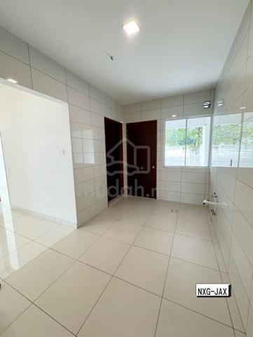 Limited Basic Good Condition Ambang Botanic 2 Klang 3 Sty Semi D House 1