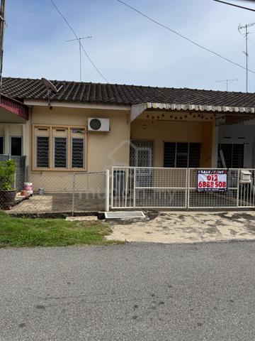FREEHOLD Single Storey house Jalan Johor Semabok Bandar Hilir Melaka 1