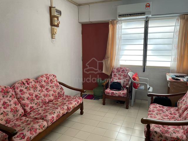 Taman Emas Flat 1