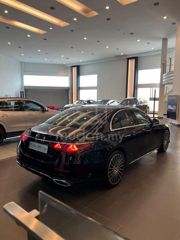 2025 Mercedes Benz E350E AMG LINE - 4