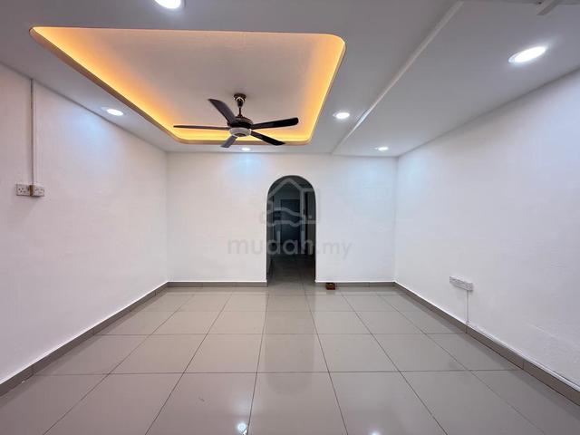 Taman Rinting, Masai, Bandar Seri Alam,Permas, 2Tingkat 3Bed Full Loan 4