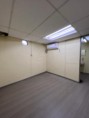 Beach Street Shop Office Renovated 1400sf Main Road Commercial 3