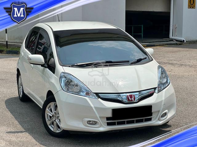 2013 HONDA JAZZ 1.3 S HYBRID GE FACELiFT - 1