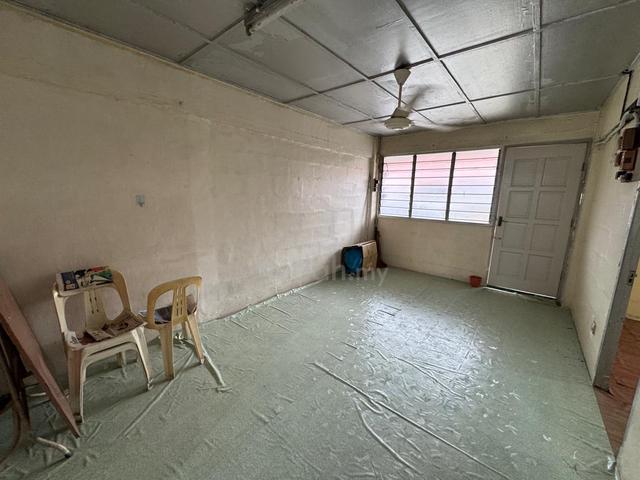 Rumah Pangsa Gajah Berang 1