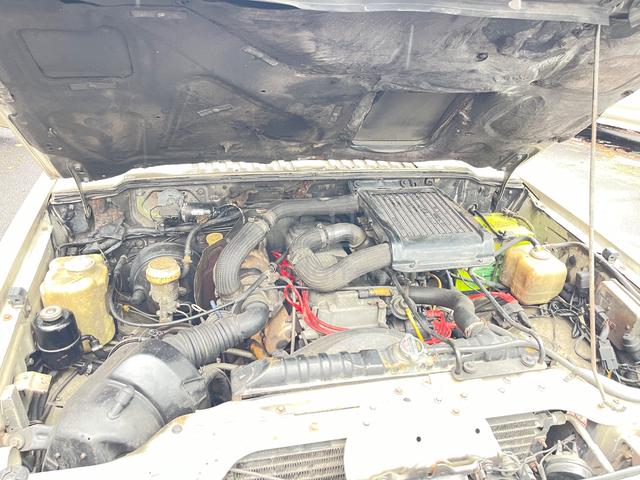 Old school Mitsubishi PAJERO Turbo Petrol ( M ) - 4