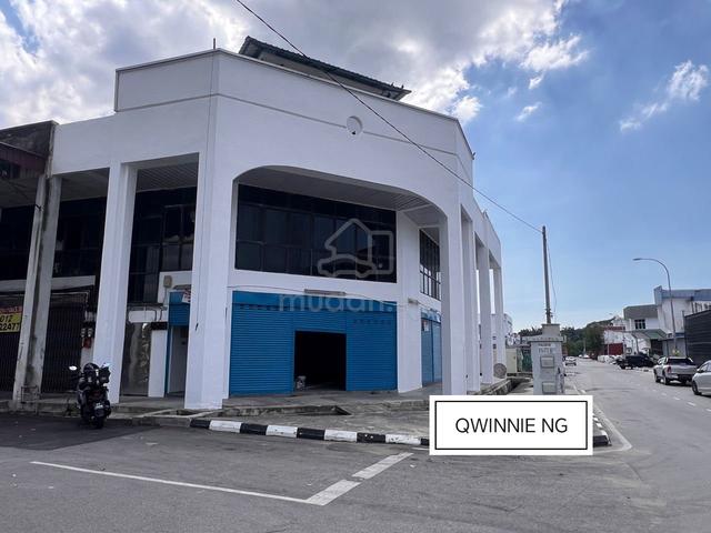 2storey corner shoplot face main road Batu Kawan Industry Rent 1