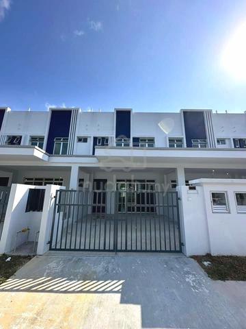 Perjiranan 14 Dato Onn Double Storey/ Brand New/ Low Downpayment 1