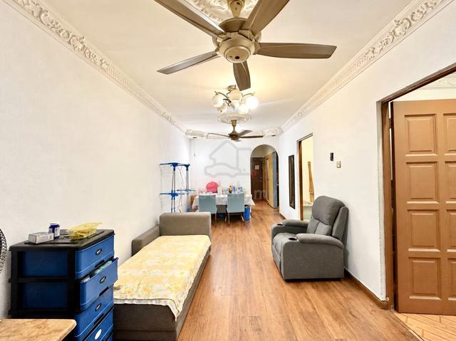 Apartment Idaman 1