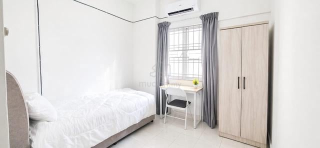 Simple and Cozy SINGLE ROOM For Male 1