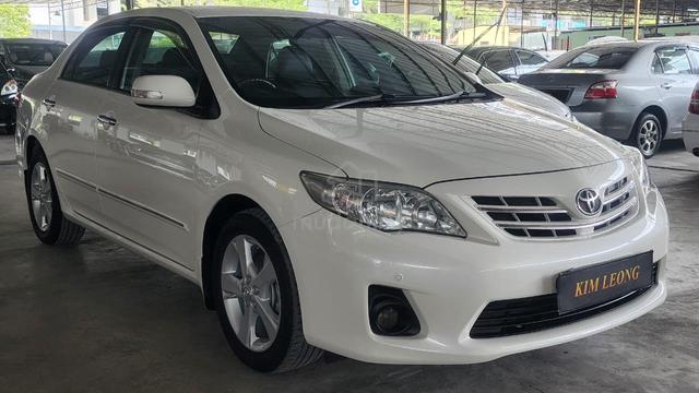 2013 Toyota COROLLA ALTIS 1.8 G (A) FACELIFT - 2