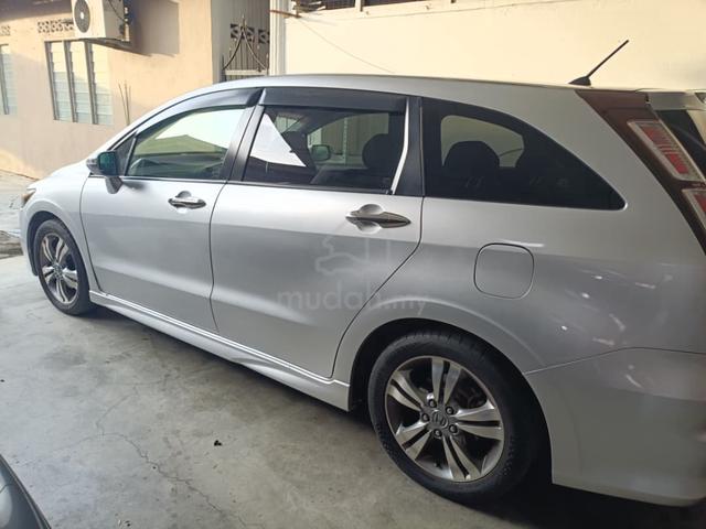 HONDA STREAM 1.8 i-VTEC RSZ FACELIFT (A) - 5