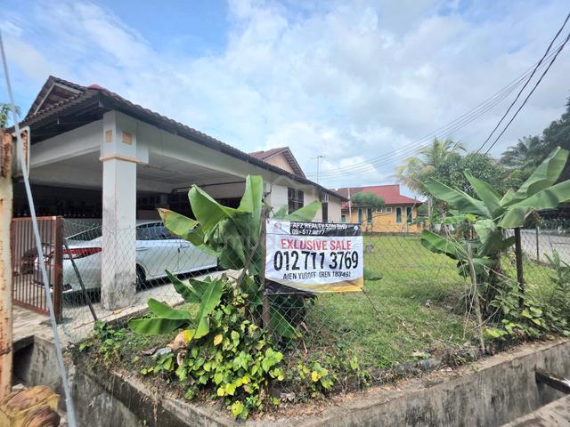 Corner Lot Teres Setingkat Seri Mahkota Permai, Batu 11 1