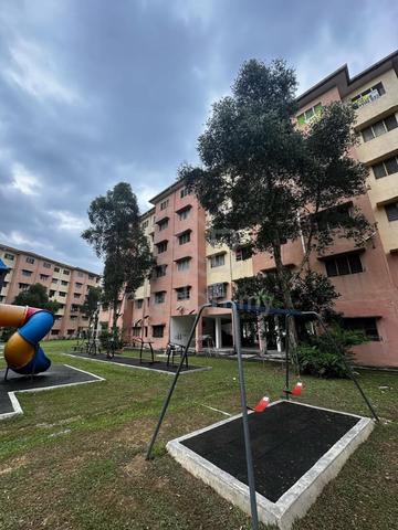 Flat PKNS Seksyen 7 Shah Alam 1