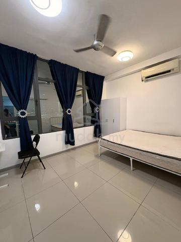 Centrestage Designer Suite 1